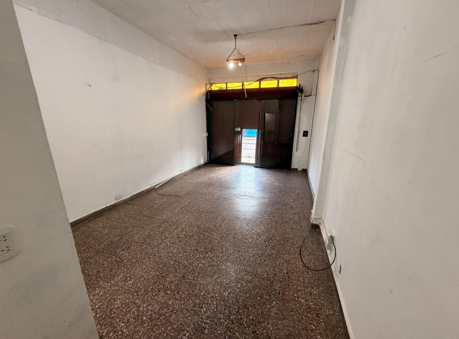 Foto de Local comercial en alquiler en Villa Ballester, imagen 4