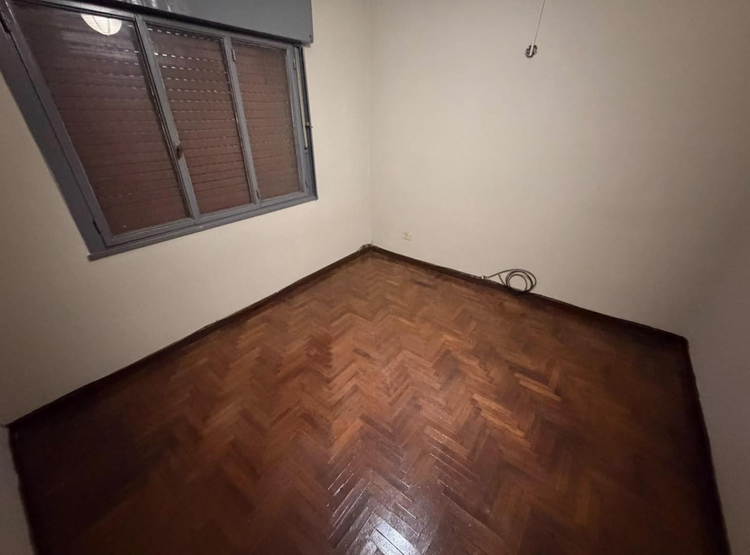 Foto de Departamento 4 Ambientes en Alquiler en Chilavert, imagen 3