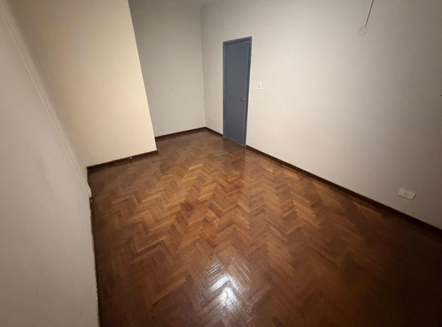 Foto de Departamento 4 Ambientes en Alquiler en Chilavert, imagen 1