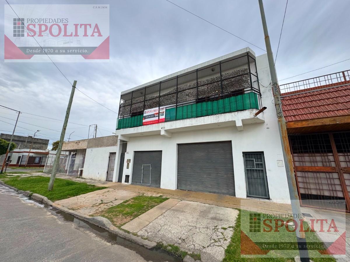 Foto de Casa multifamiliar 2 viviendas y dos locales a 1 cuadra de Sarratea!, imagen 3