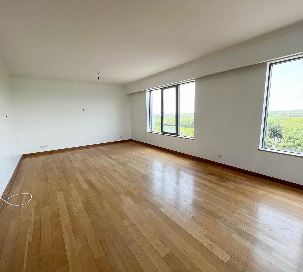 VENTA EN EL FARO, PUERTO MADERO. 190M2. COCHERA DOBLE Y UNA SIMPLE