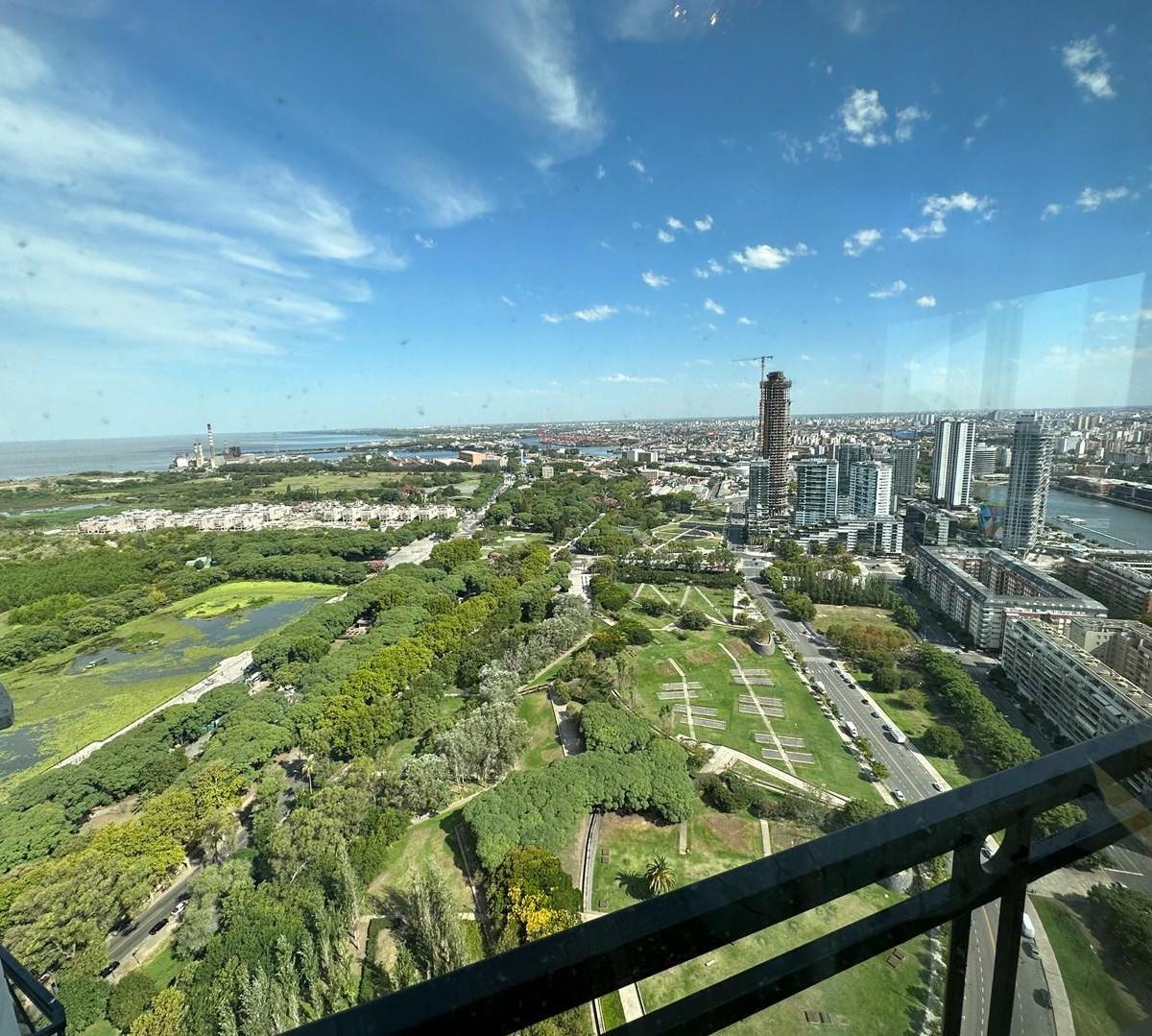 Oportunidad! 5 Ambientes en Chateau Puerto Madero. Piso Alto. 2 Cocheras 5
