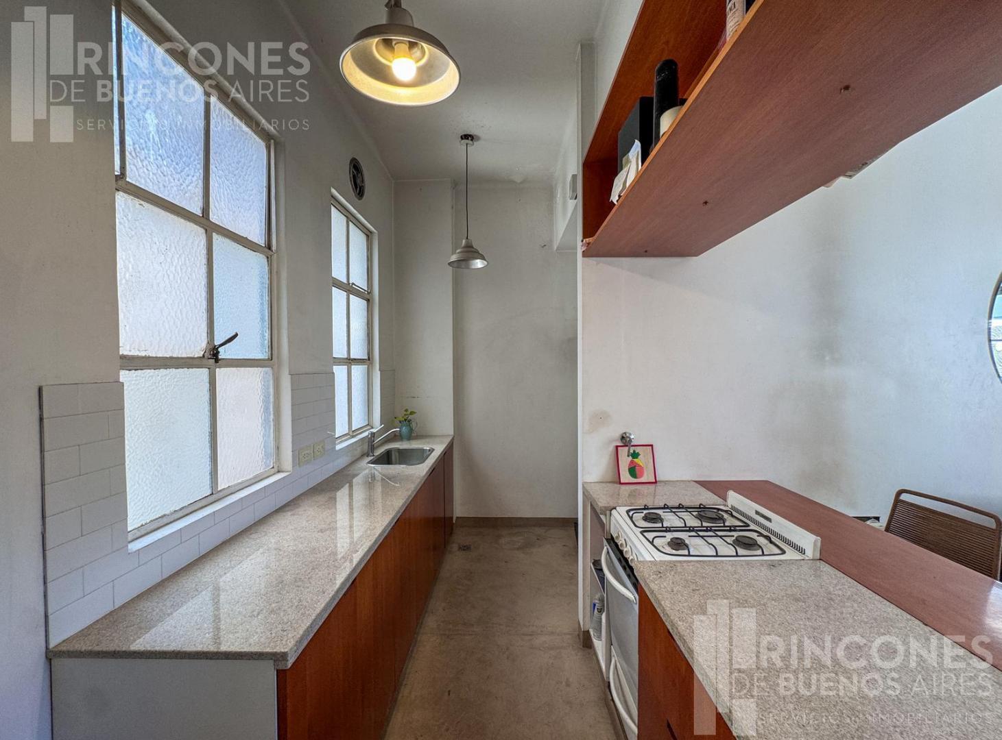 Foto de VENTA Peru 1400 SAN TELMO - Excelente 2 amb dependencia Muy Luminoso, imagen 4