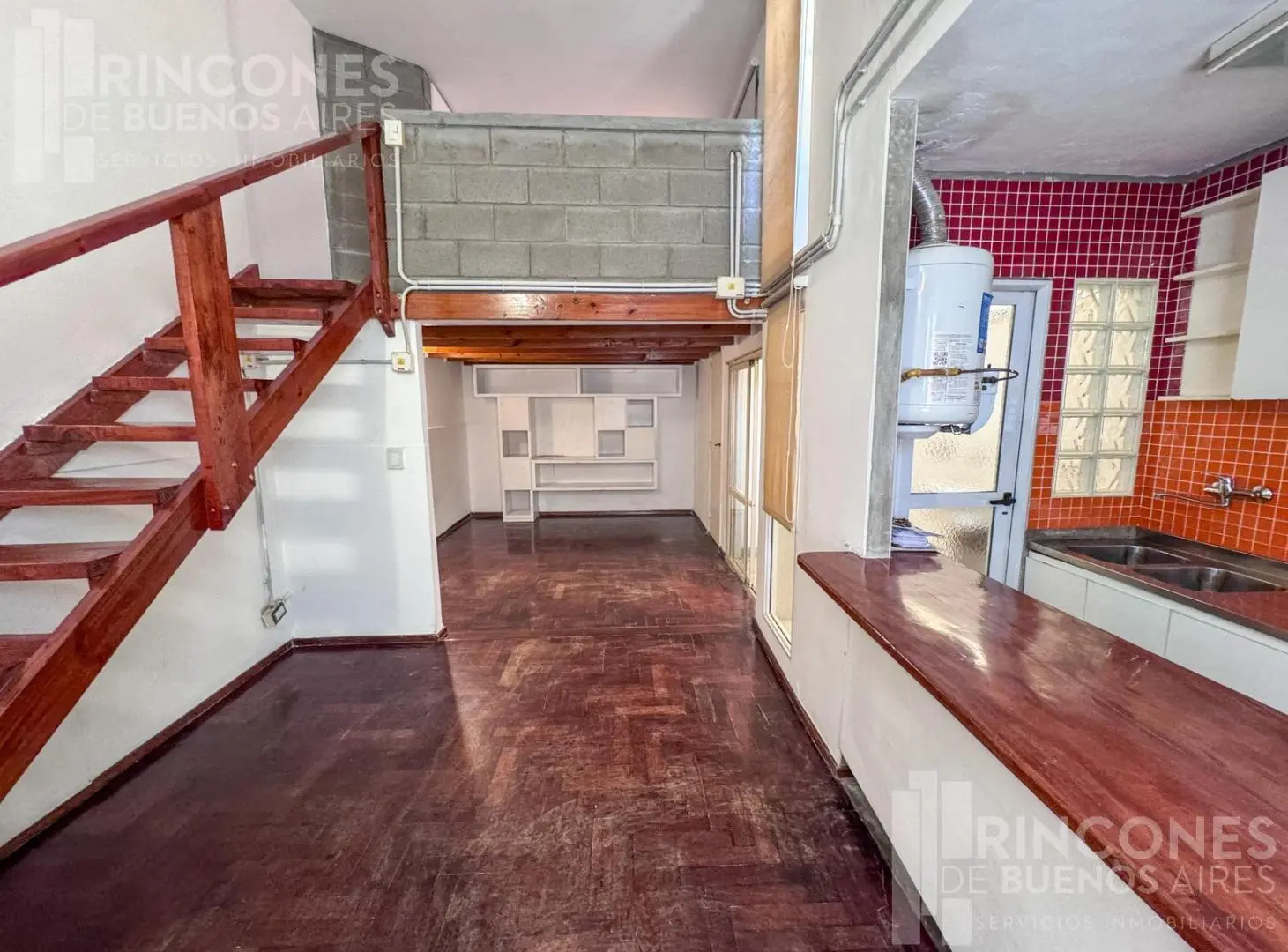 PH tipo loft con entrepiso y patio – Contrafrente silencioso – Venta directa 2