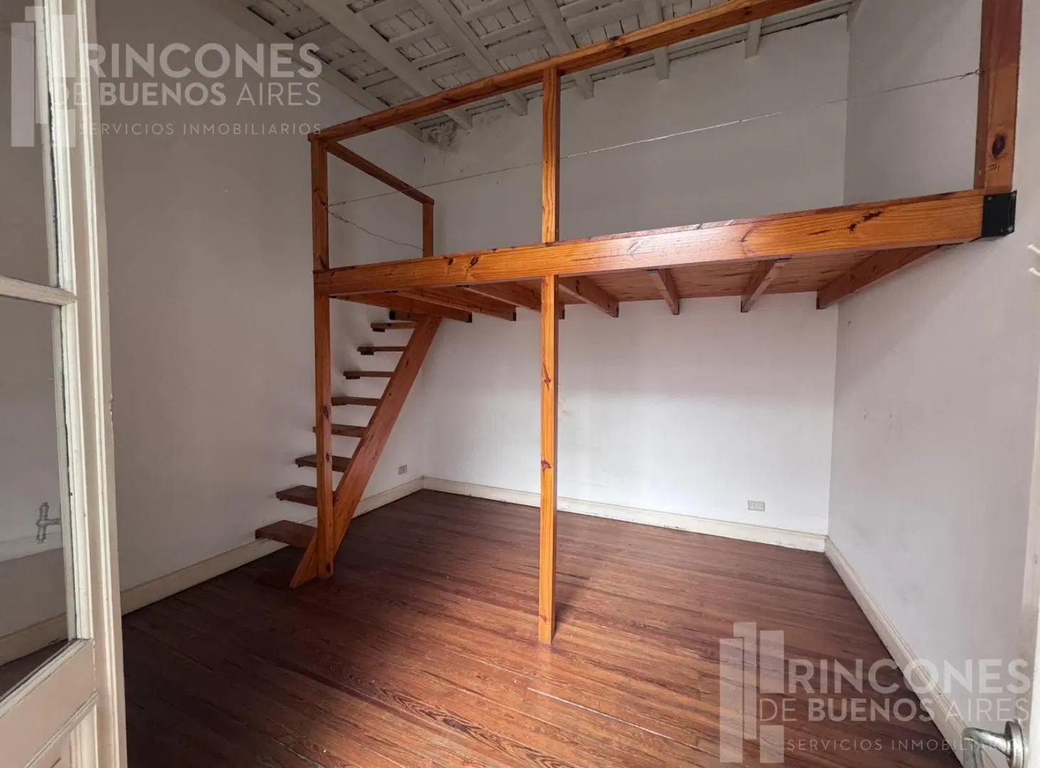 APTO CRÉDITO PH USD 860/m2 tipo loft con entrepiso y espacio aéreo – Barracas OPORTUNIDAD 3