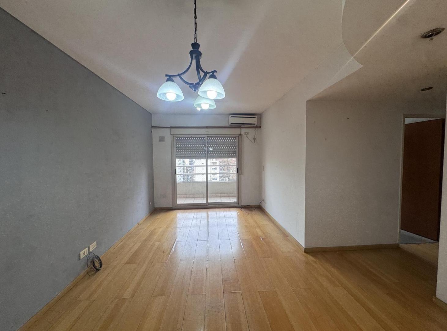 Foto de Semipiso 3 amb c/ balcón y vista abierta | Cocina independiente | Flores, imagen 2