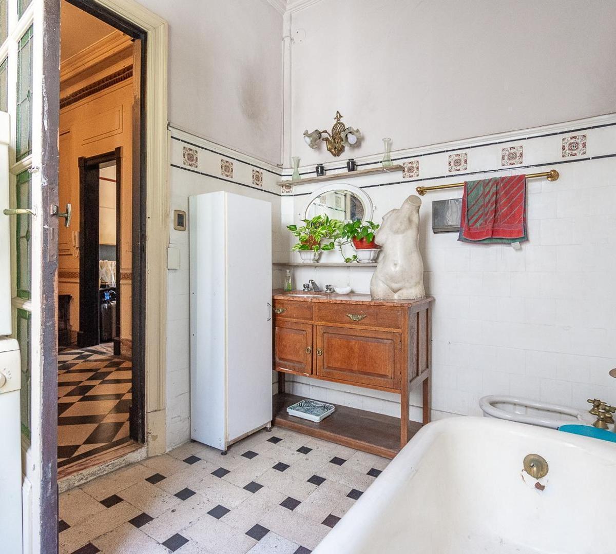 Importante Casa Inglesa de Estilo Tudor en Belgrano 5