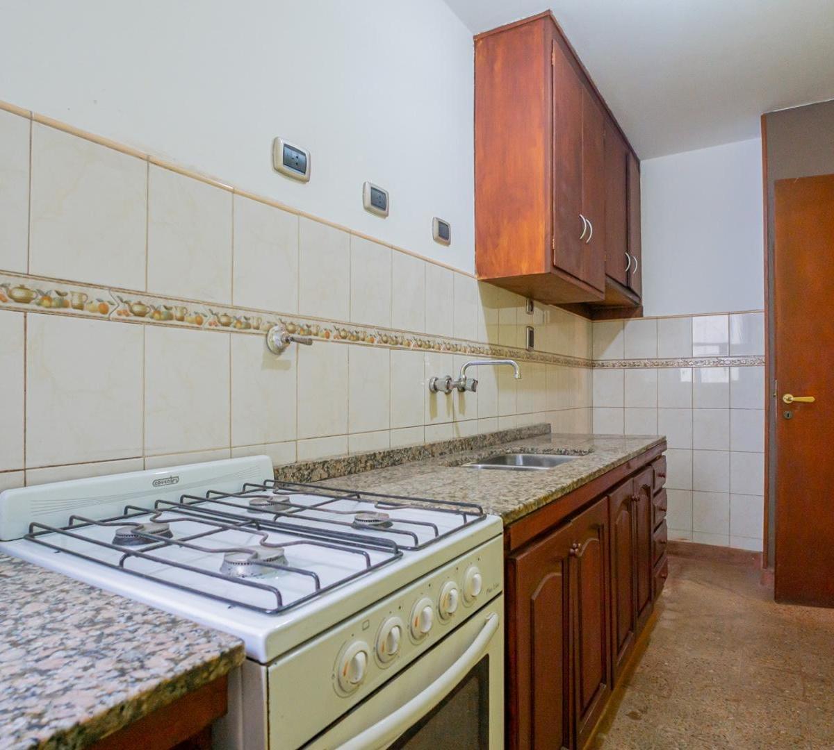 Excelente 2 Ambientes Lateral 1