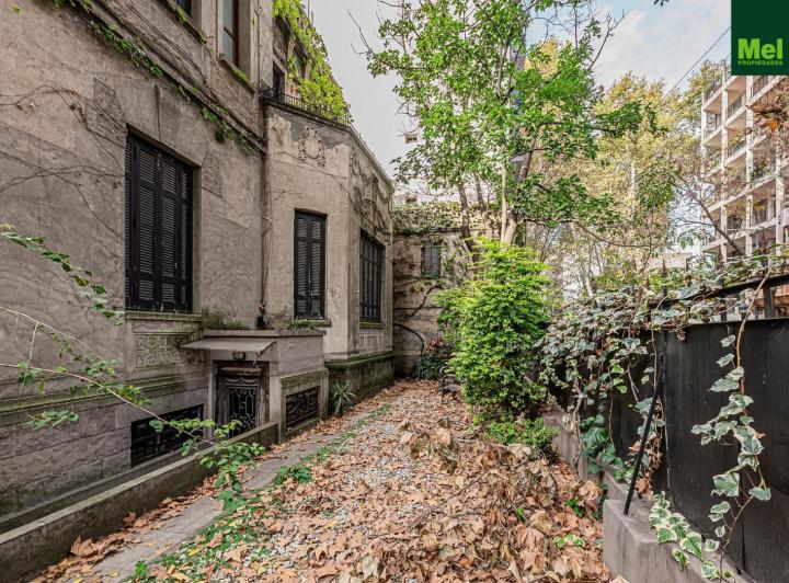 Importante Local en esquina - Ideal destino comercial 4