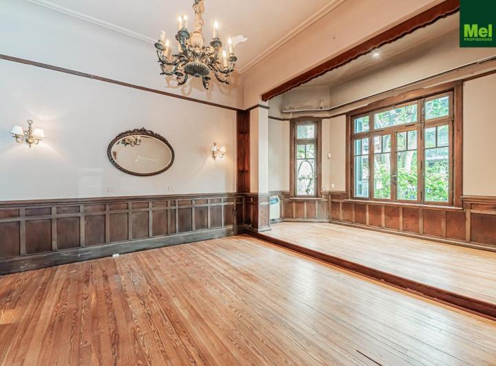 Importante Chalet en esquina - Ideal destino comercial 5
