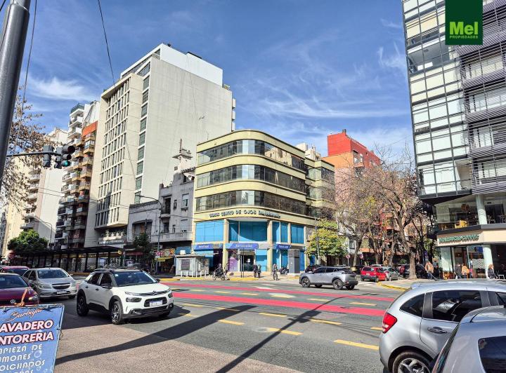 Excepcional esquina 1