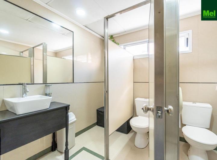 Espectacular Bloque Salon de eventos + casa l Urquiza 3