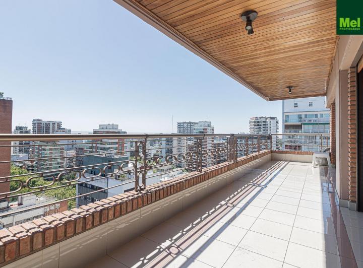 EXCLUSIVO PISO DE 6 AMBIENTES EN VENTA  CON AMENITIES 1