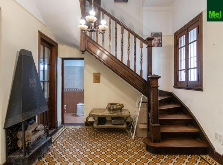Chalet estilo ingles de 5 ambientes en Villa Urquiza 4
