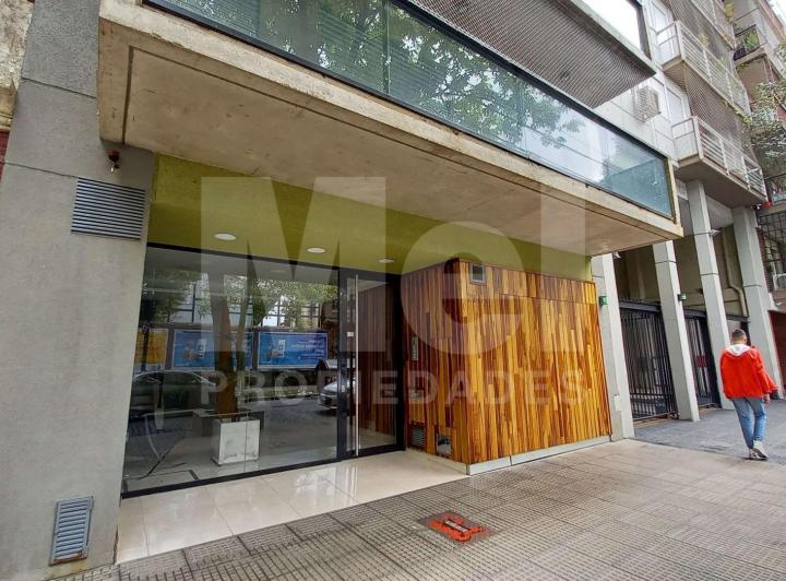 Exc monoambiente apaisado, divisible con balcón terraza 1