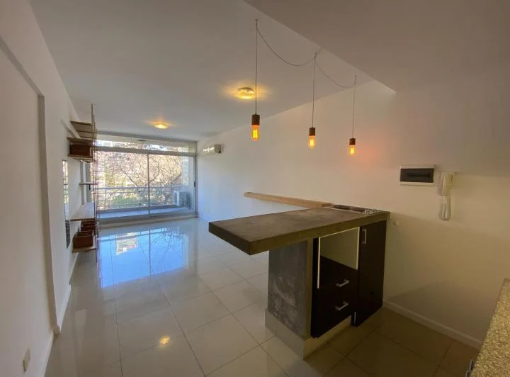 Excelente Monoambiente - Apto profesional 2