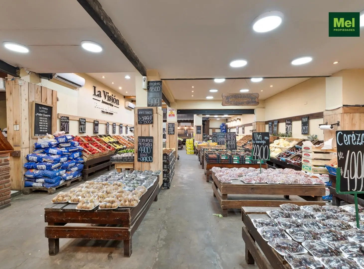Local sobre terreno propio | Av. comercial | Venta, Urquiza 3