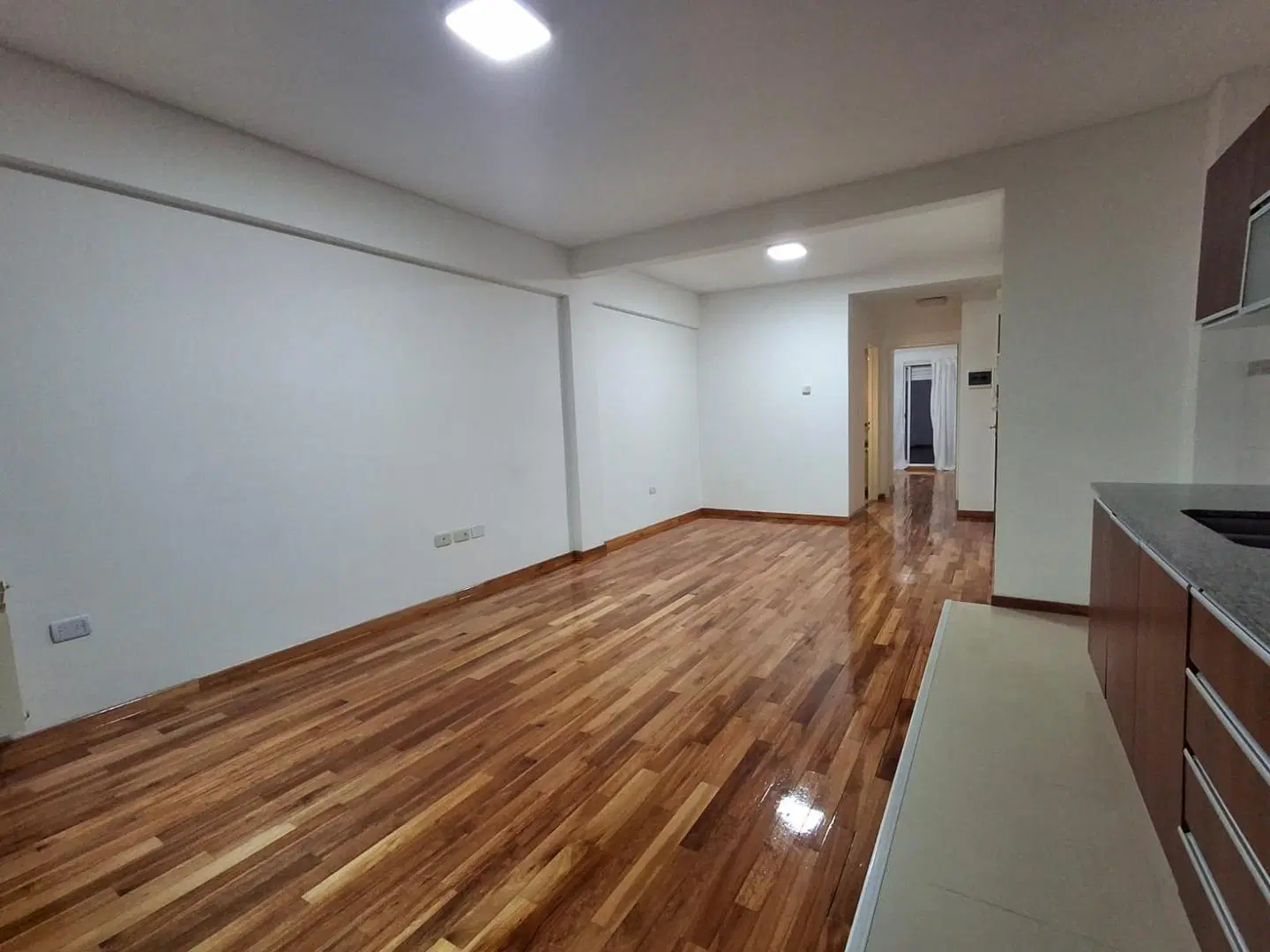 2 Ambientes| Alquiler, Flores | Excelente estado c/patio 1