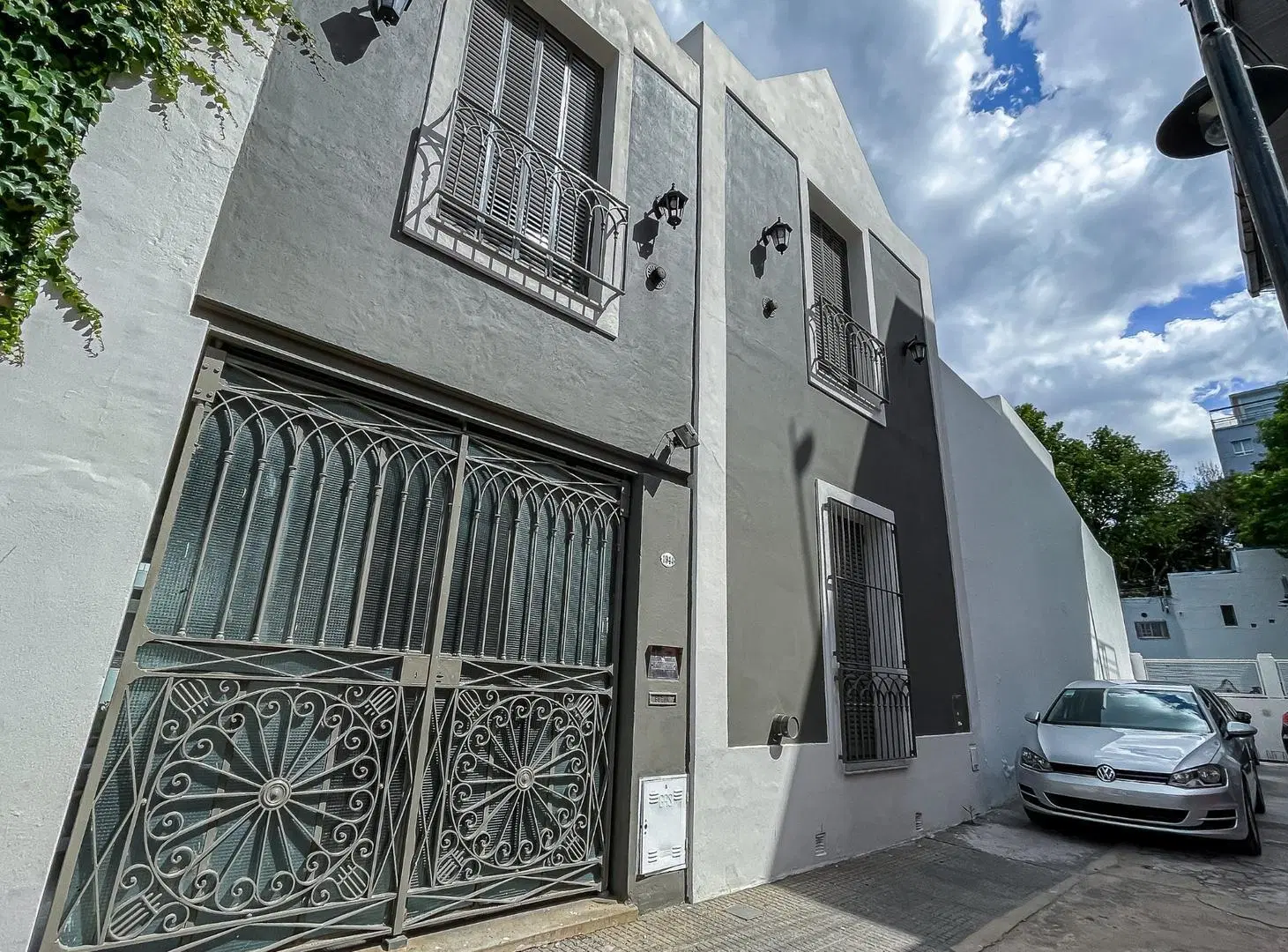 OFICINA COMERCIAL EN VENTA SOBRE TERRENO PROPIO 2