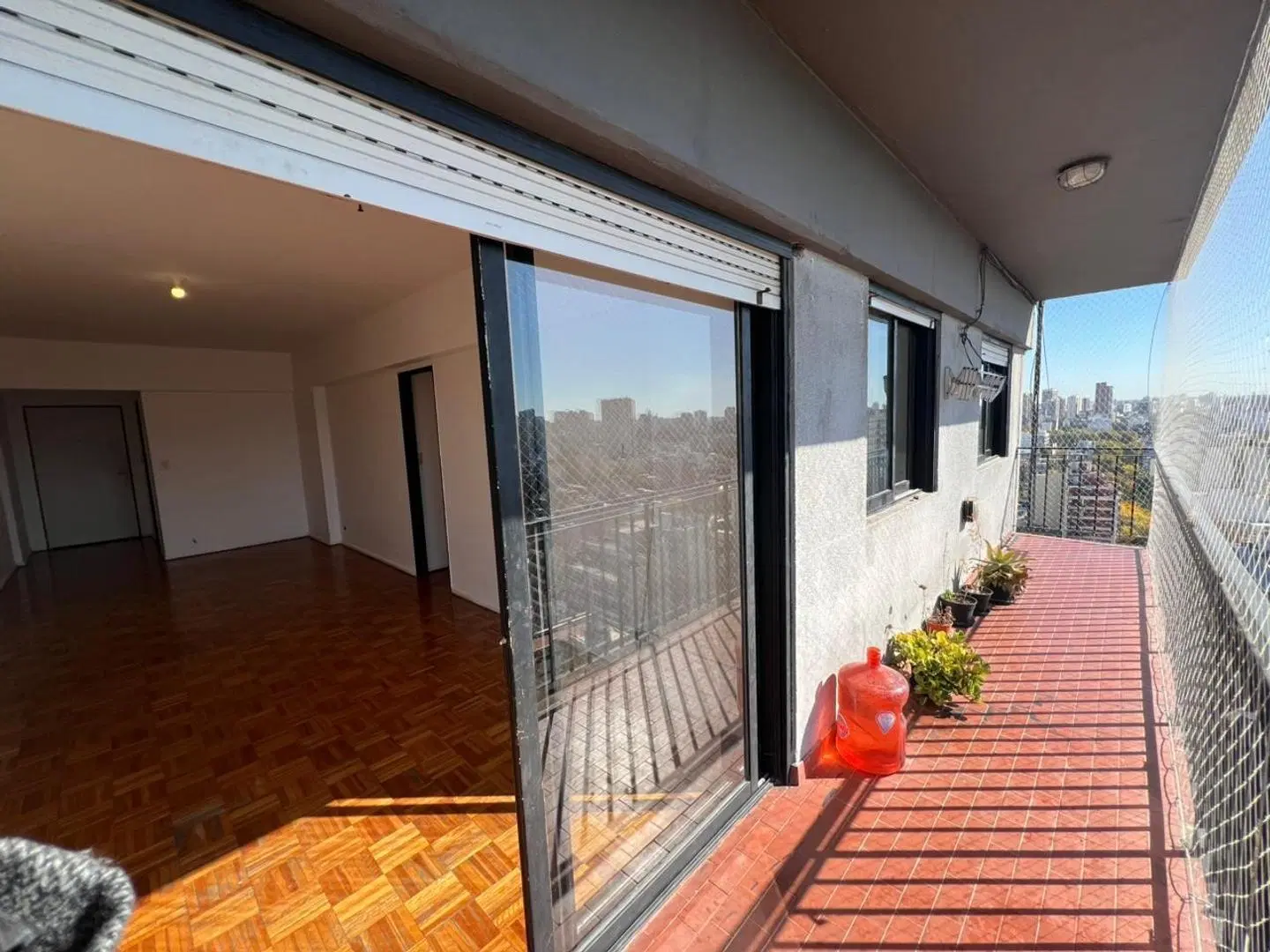 4 Ambientes| Alquiler, Colegiales | en piso alto. 5