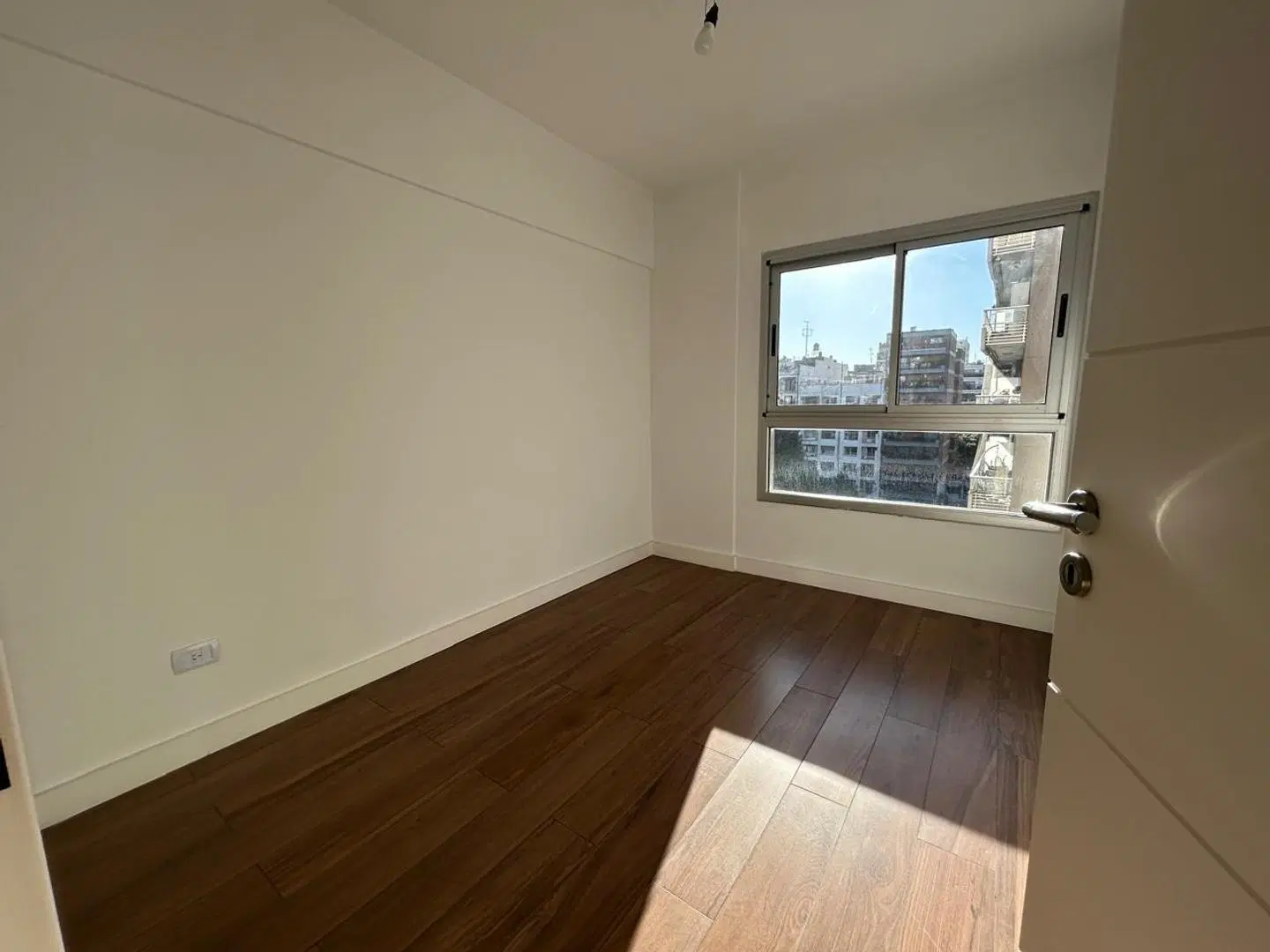3 ambientes / cochera / Urquiza, venta 2