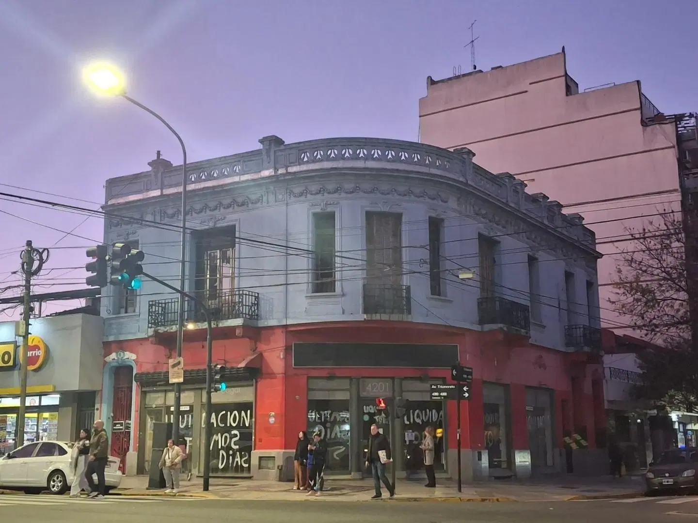 LOCAL - OFICINA | ALQUILER EN VILLA URQUIZA| AMPLIO 2