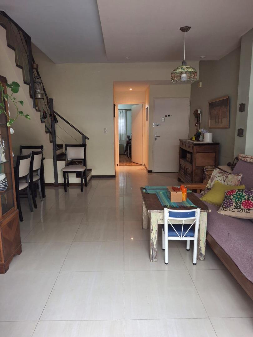 Duplex de 3ambientes/ con Patio y Parrilla/ Venta, Urquiza