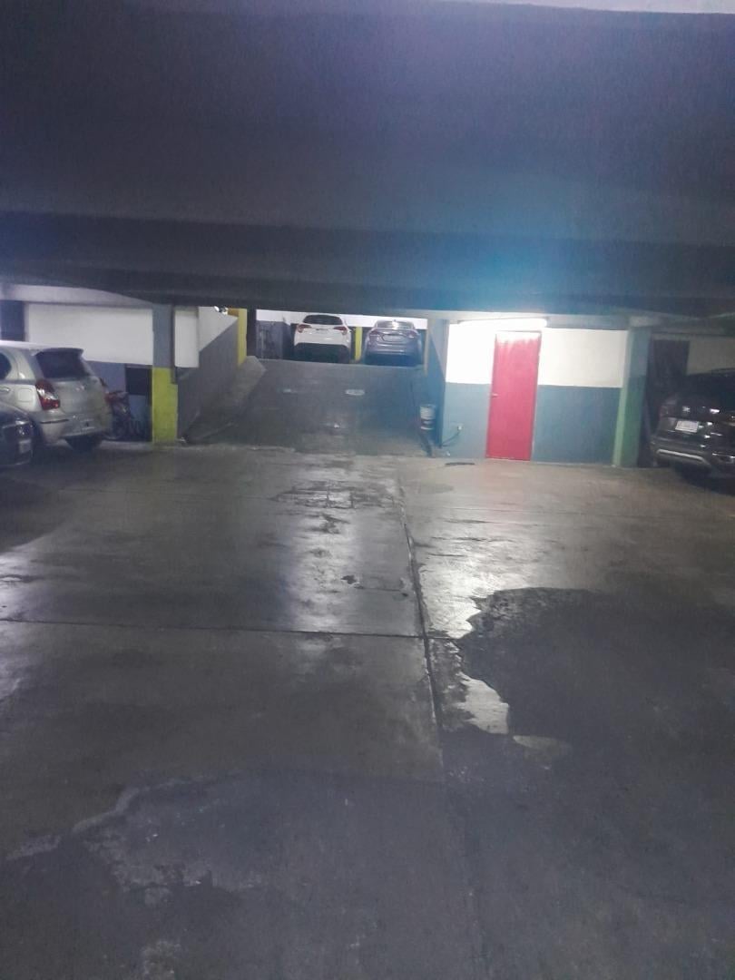 Foto de Cochera Cubierta - Recoleta - Venta, imagen 2