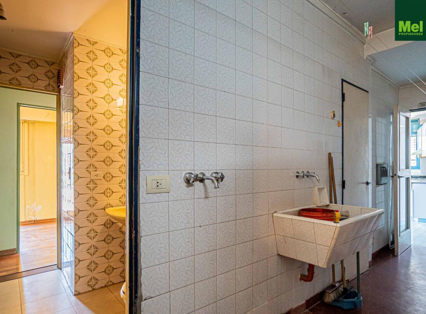 Piso| 4 ambientes| Venta en Belgrano| Con cochera fija