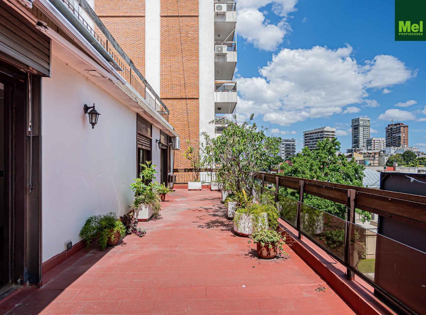 Piso|4 ambientes| Venta Belgrano| balcón terraza I cochera
