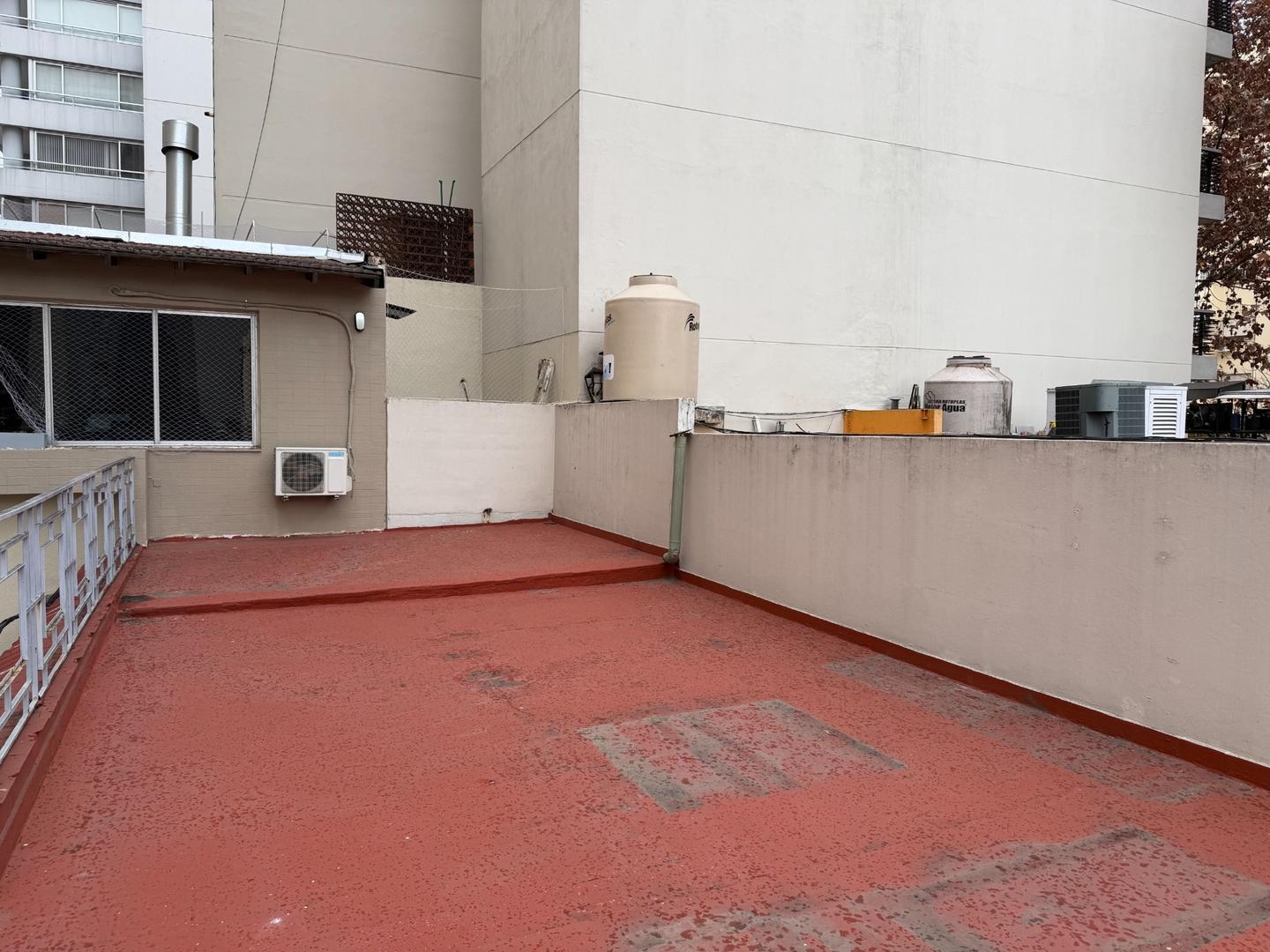 Oficina PH | 6 Ambientes| Alquiler V. Urquiza| Sin expensas