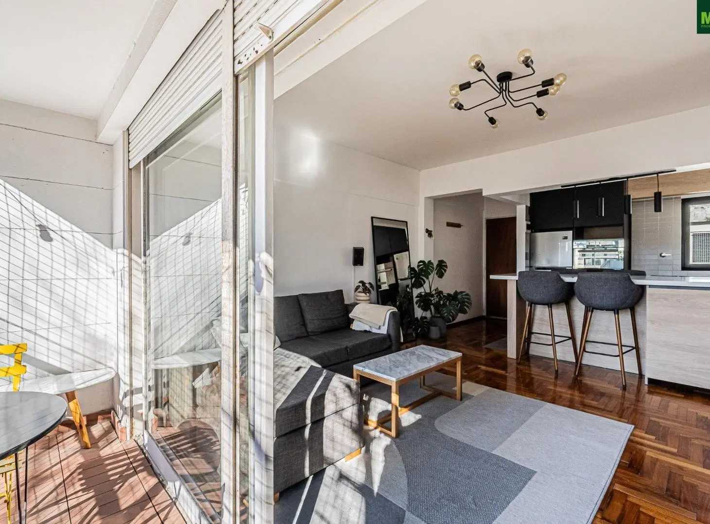 2 Ambientes|Villa Urquiza| Refaccionado| Espacio guardacoche 2