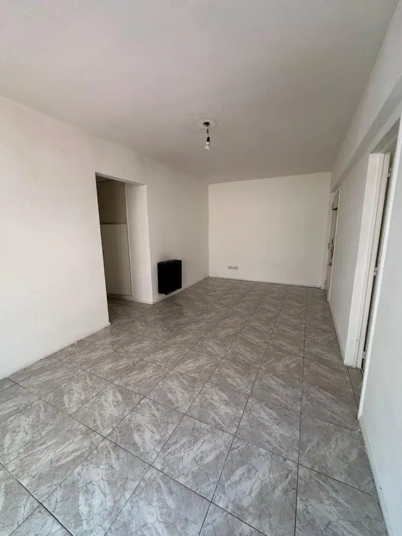 4 AMBIENTES EN ALQUILER CABALLITO 5