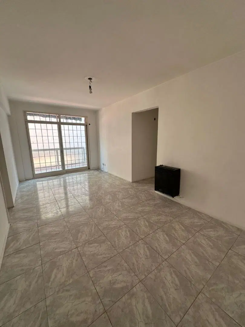 4 AMBIENTES EN ALQUILER CABALLITO 8
