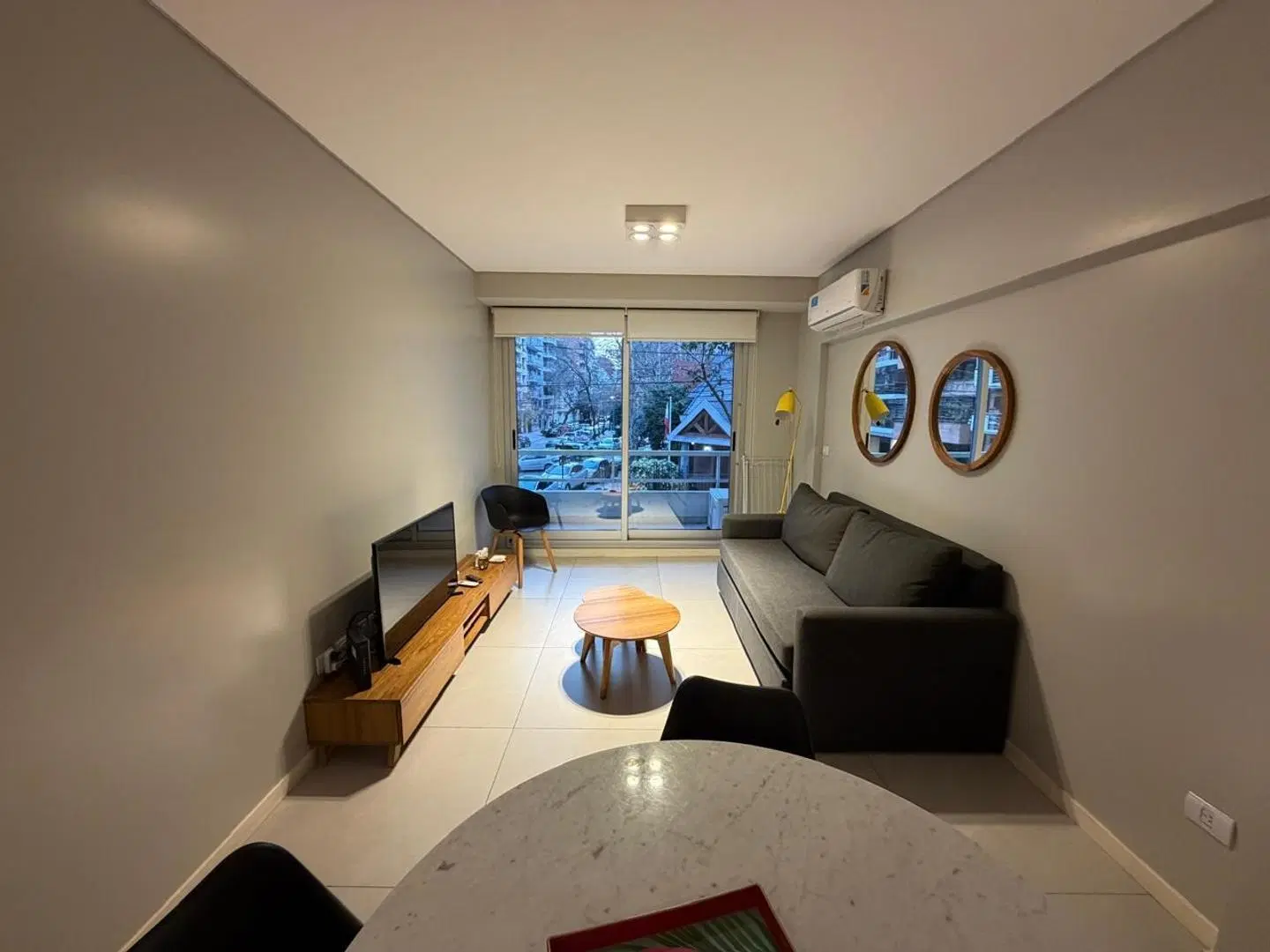 EXCELENTE DEPARTAMENTO DOS AMBIENTES CON BUENA UBICACION 2