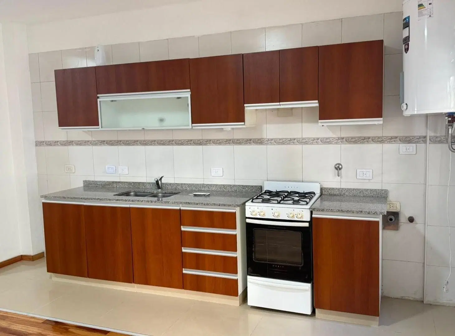 2 Ambientes| Alquiler, Flores | Excelente estado c/patio 5