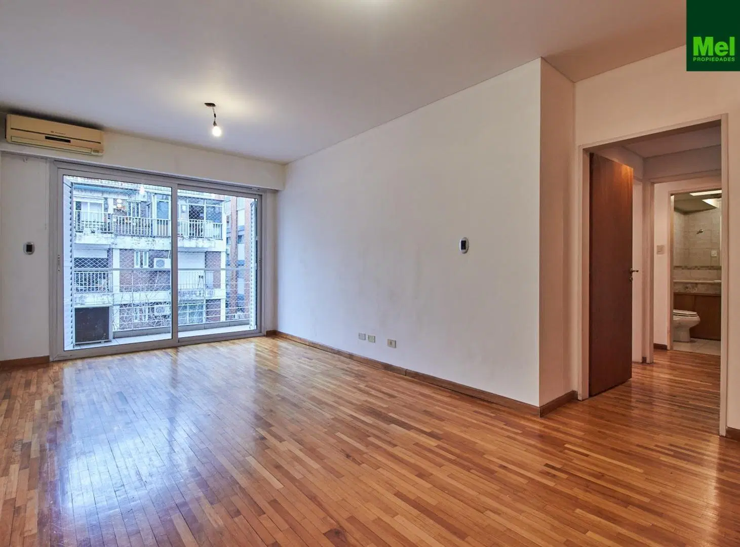 3 AMBIENTES AL FRENTE CON BALCON 1