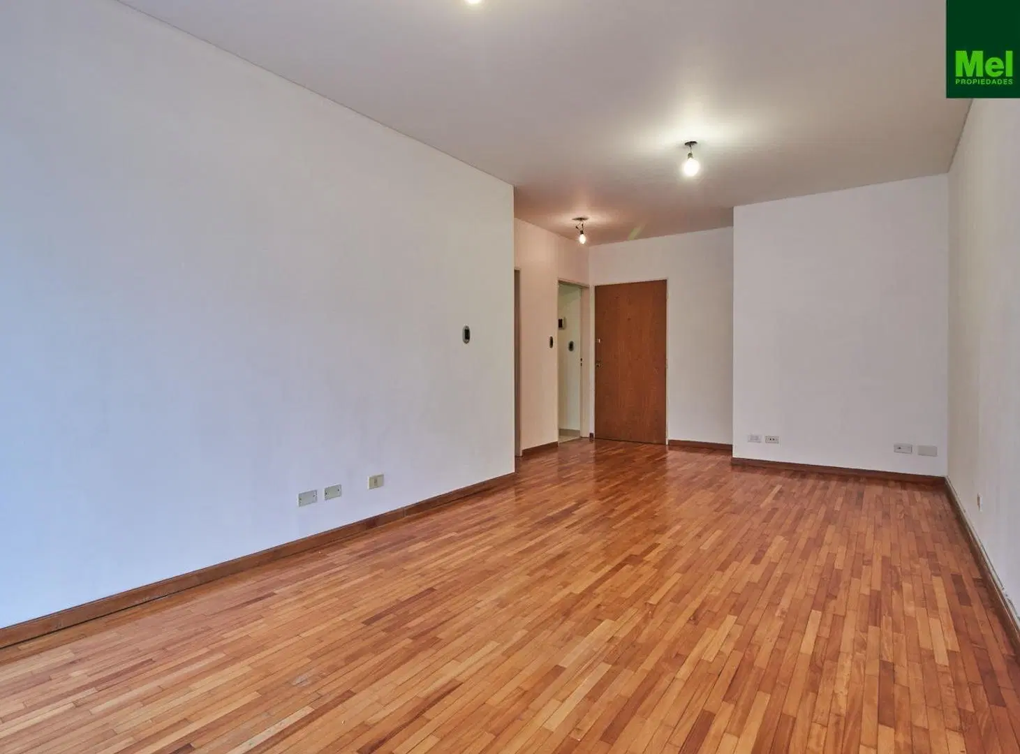 3 AMBIENTES AL FRENTE CON BALCON 3