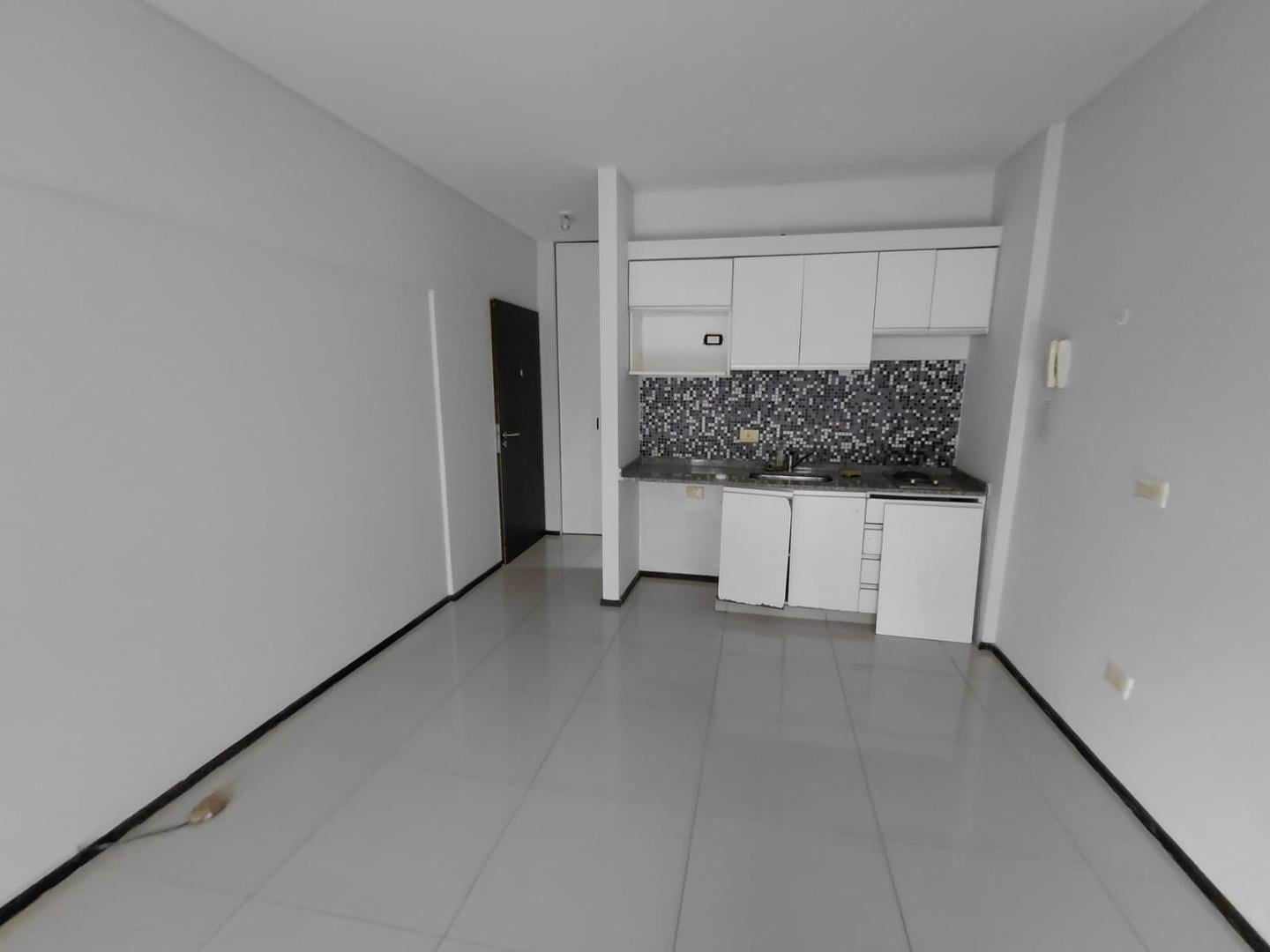 Foto de Departamento monoambiente con balcón y amenities, imagen 1