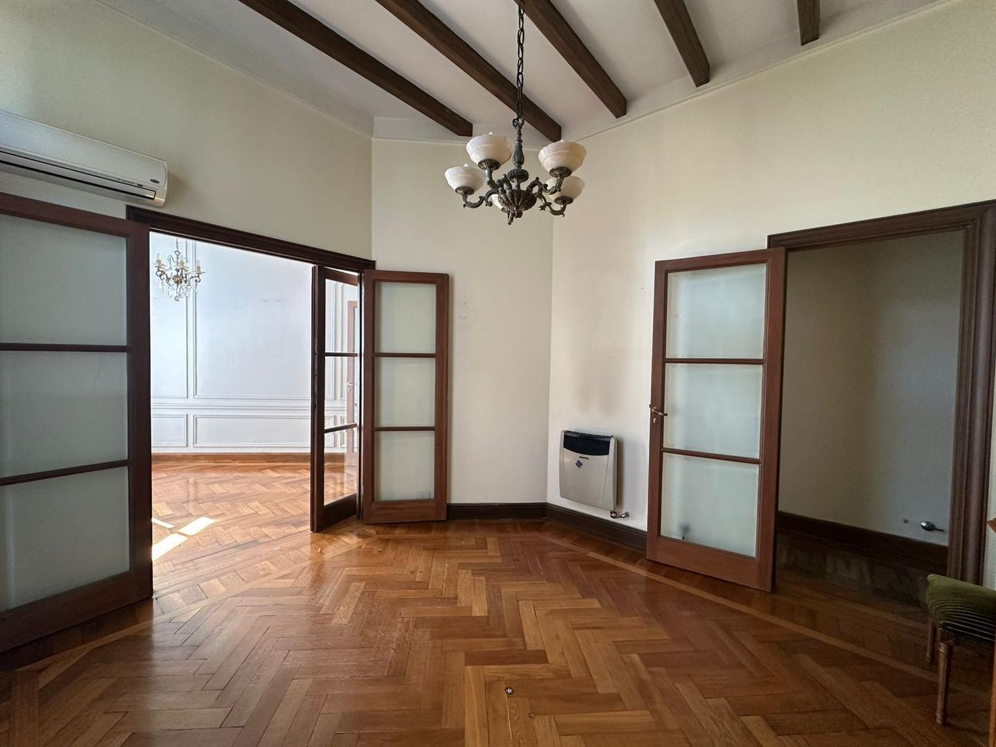 Foto de 3 AMBIENTES + DEPENDENCIA EN ALQUILER, imagen 1