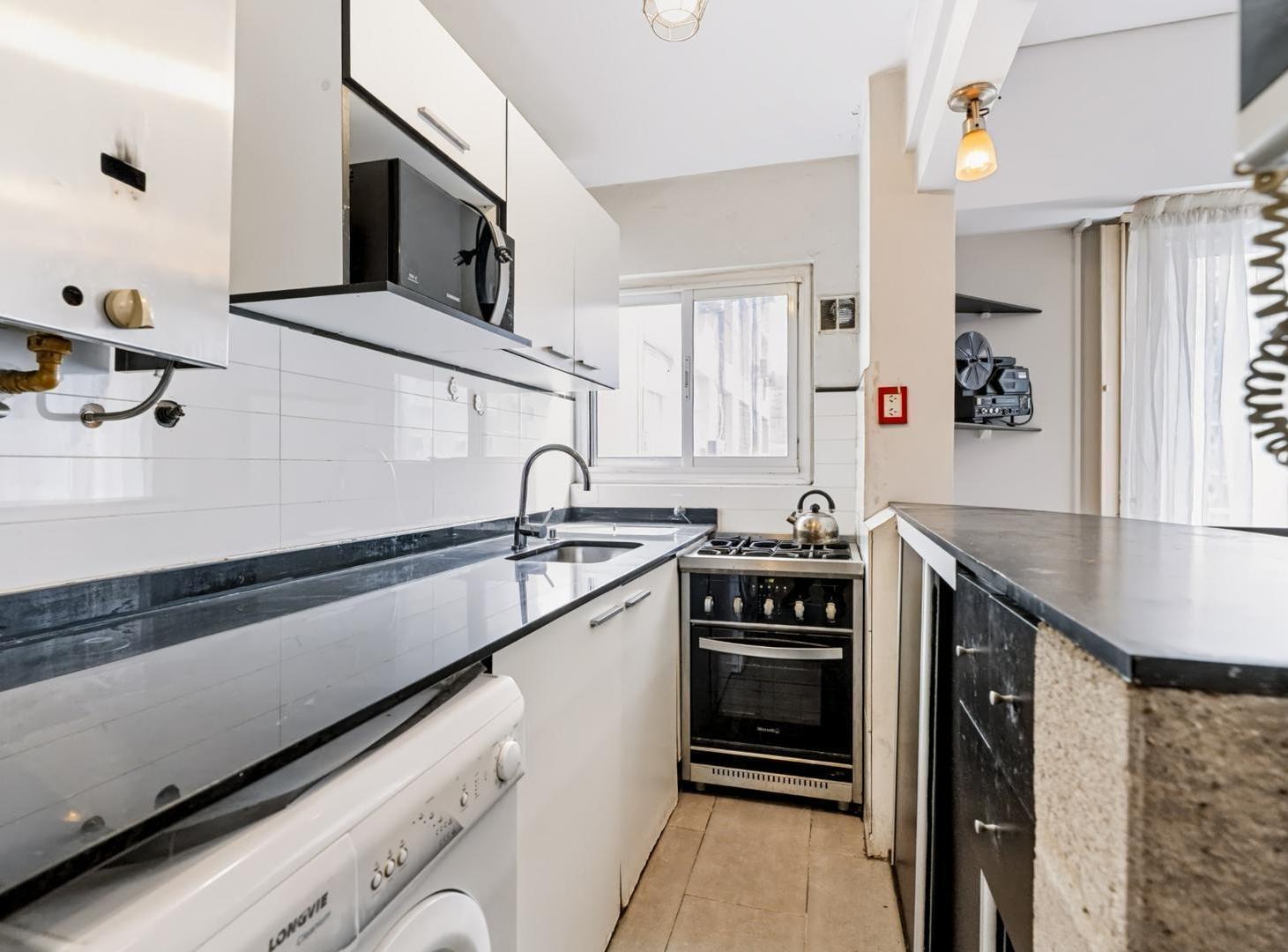 Foto de 2 AMBIENTES | VENTA | V. URQUIZA | PISOS DE MADERA, imagen 2
