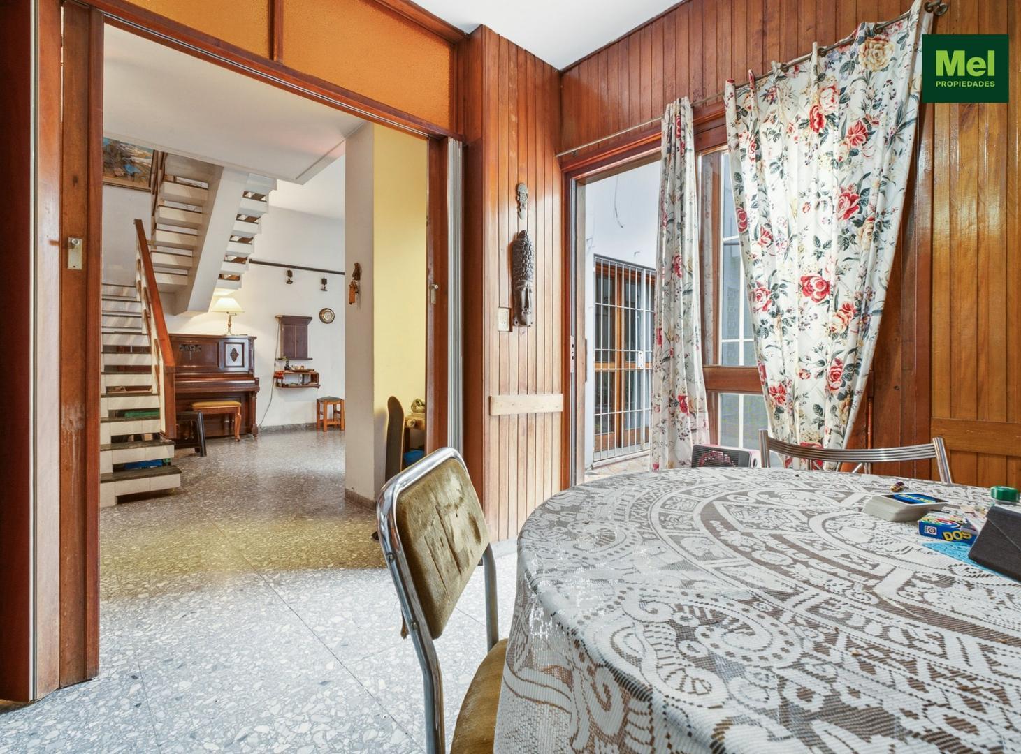 Foto de Casa 5 ambientes | Venta en Urquiza| con Local y cochera, imagen 2