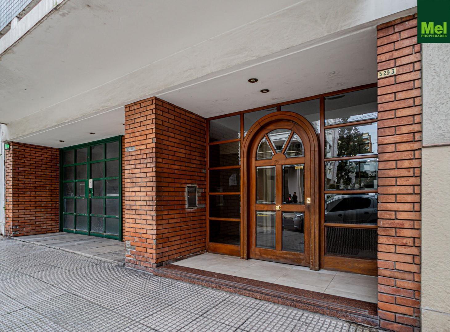 Foto de 3 AMB | VENTA | V URQUIZA | CON COCHERA, imagen 1