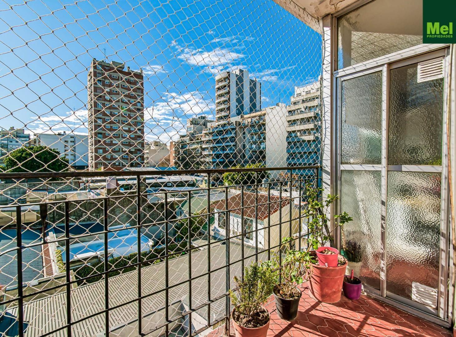 Foto de 4 ambientes l espacio guardacoche fijo l venta l Urquiza, imagen 3