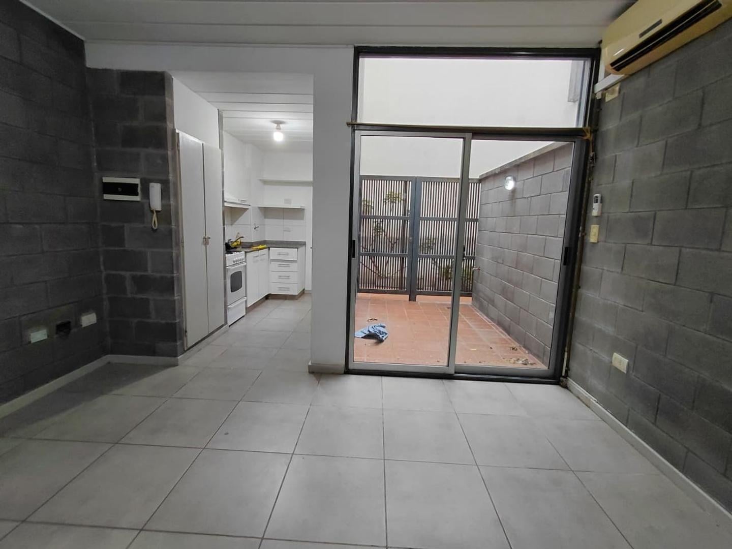Foto de PH | 2 AMB | ALQUILER EN URQUIZA | CON PATIO, imagen 1