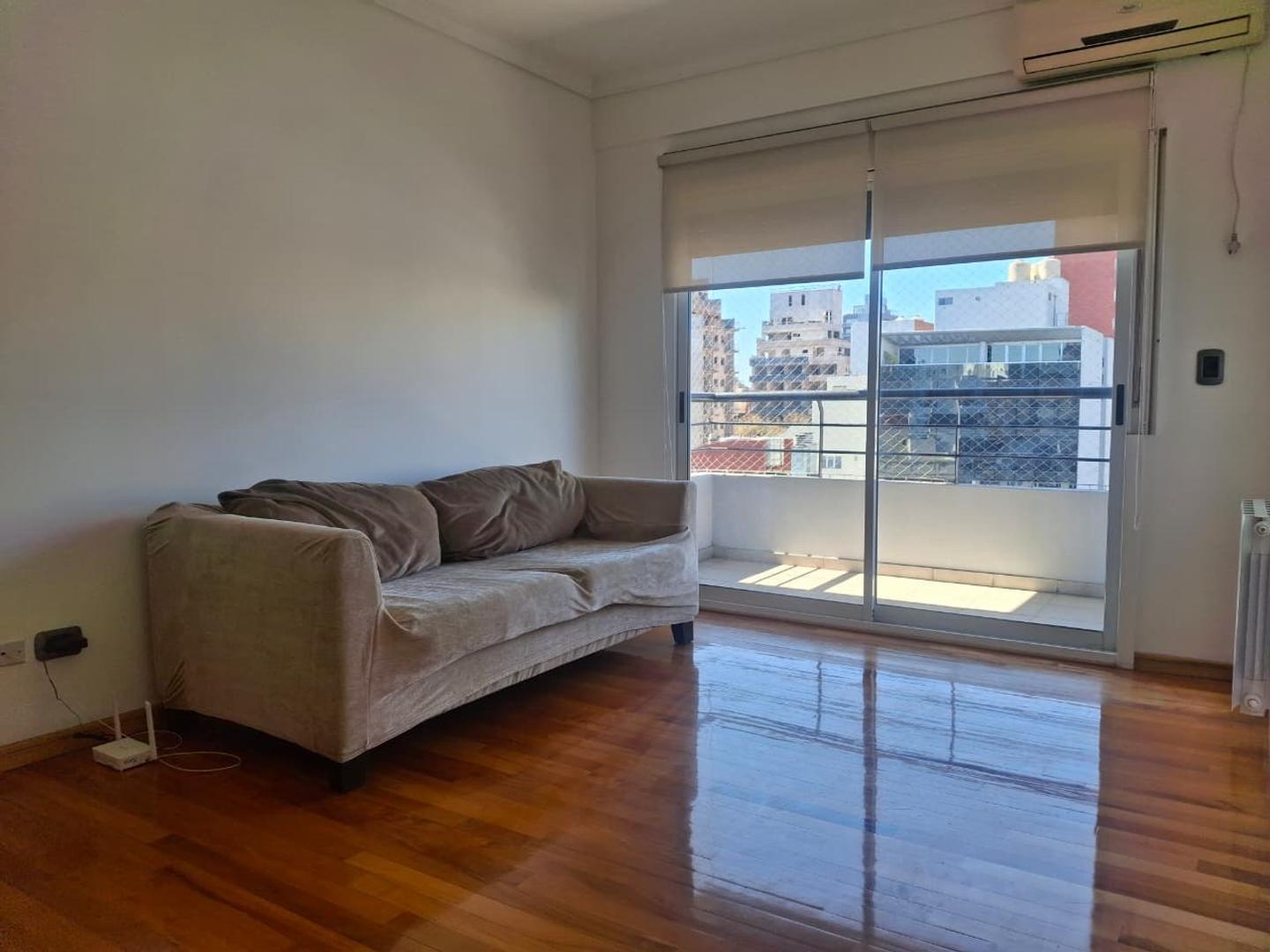 Foto de Muy Luminoso 2 amb en piso alto. Excelente ubicación, imagen 1