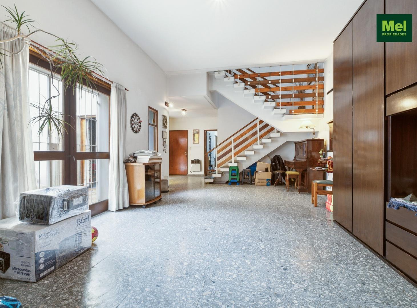 Foto de Casa 5 ambientes | Venta en Devoto| con Local y cochera, imagen 1