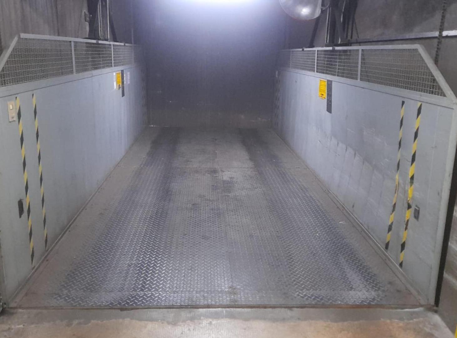 Foto de Cochera Fija y Cubierta en 1er Sub por Montacargas, imagen 1