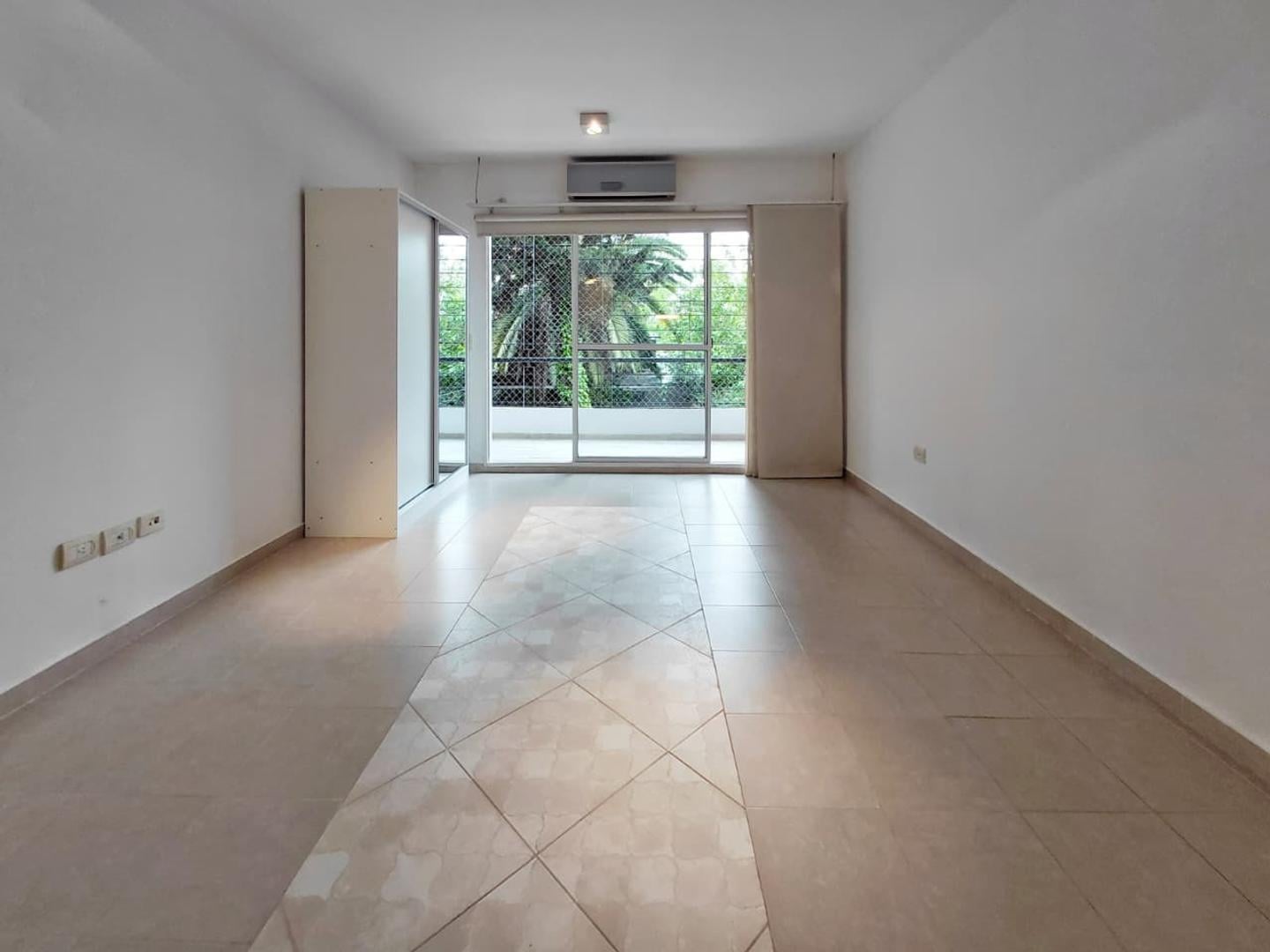 Foto de Monoambiente luminoso | Con balcón | Alquiler, Villa Urquiza, imagen 2