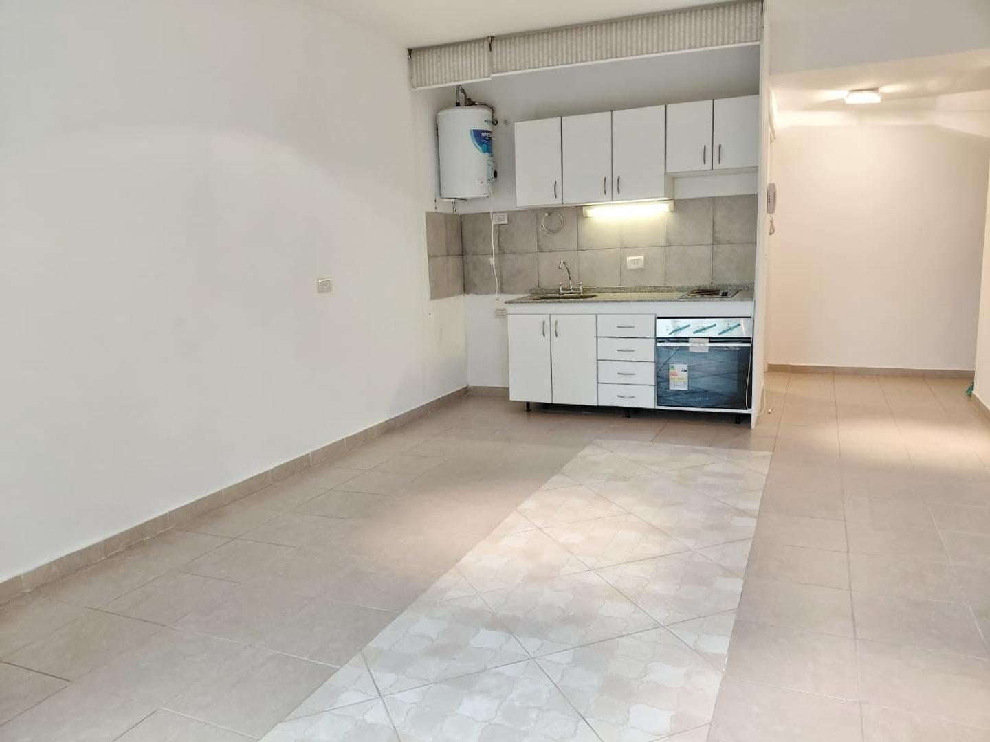 Foto de Monoambiente luminoso | Con balcón | Alquiler, Villa Urquiza, imagen 3